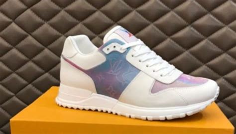 quanto costano le scarpe di louis vuitton|Sneakers Collection for Women .